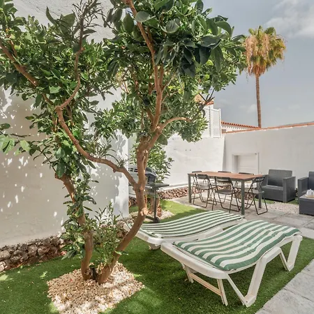 Chiara Garden View Σπίτι διακοπών *