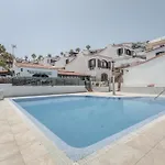 펜션 Chiara Garden View 아데제