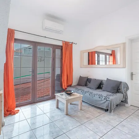 Chiara Garden View Holiday home