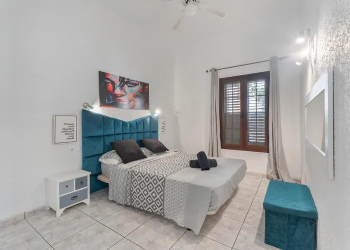 Chiara Garden View *