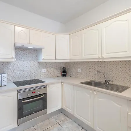 بيت للعطل Chiara Garden View *